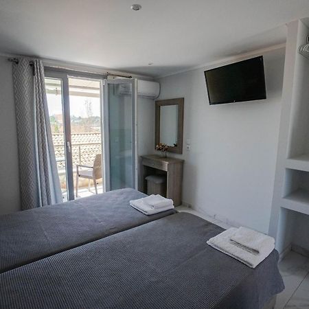 Golden Dolphin Studios & Apartments 알리케스 외부 사진